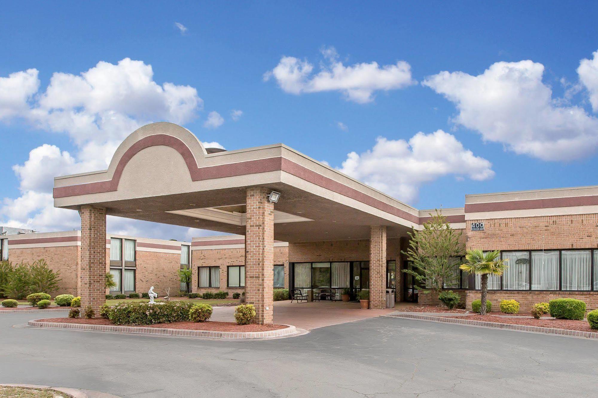 Days Inn By Wyndham Хавелок Екстериор снимка